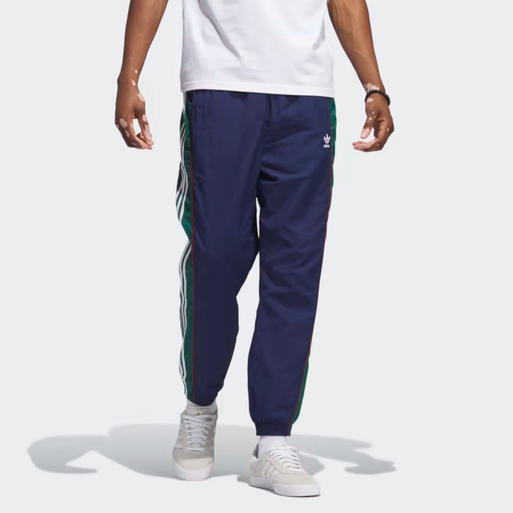 ADIDAS retro woven track pants xs